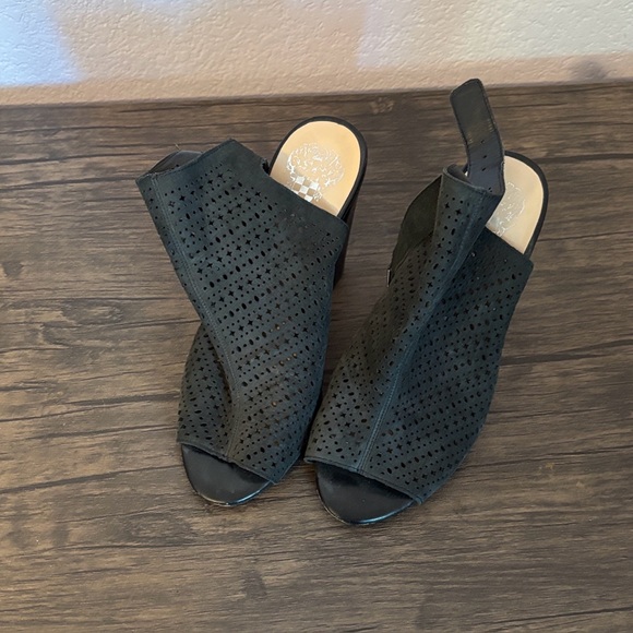 Vince Camuto Shoes - Must bundle shoes size 7